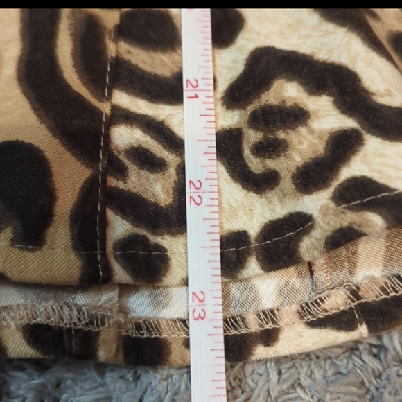 Animal print skirt size 8 - Picture 16 of 16